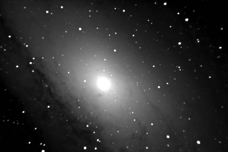 M31_s360.jpg (19354 bytes)