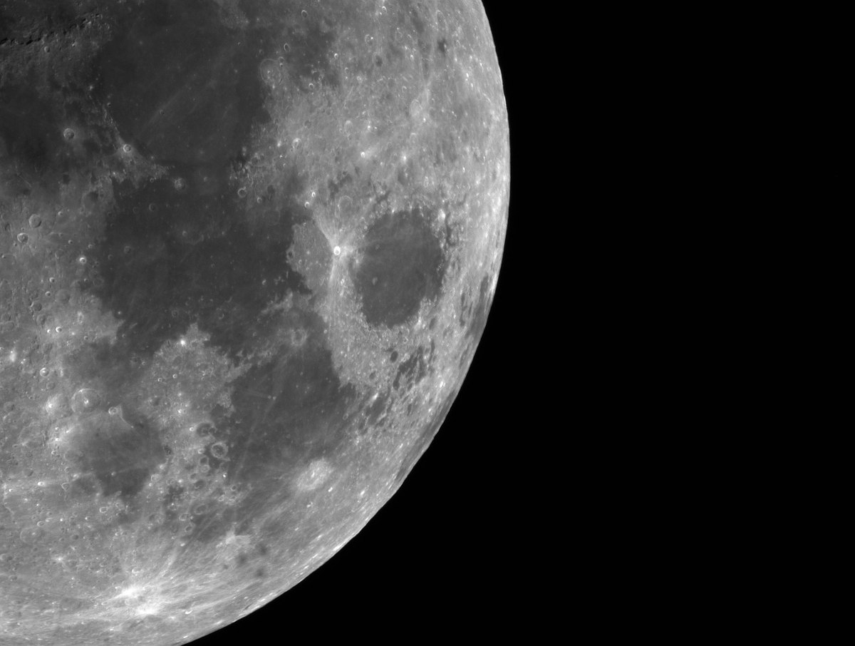 Moon 1 second
